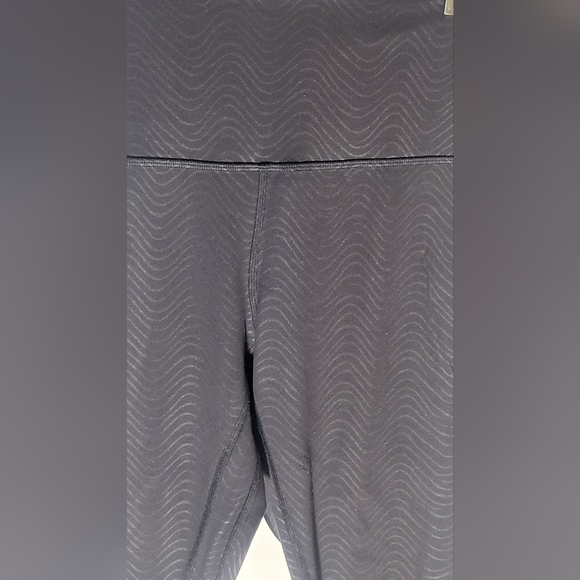 Lululemon Align High-Rise Pant 25" Aqueous Emboss Black - Picture 6 of 9